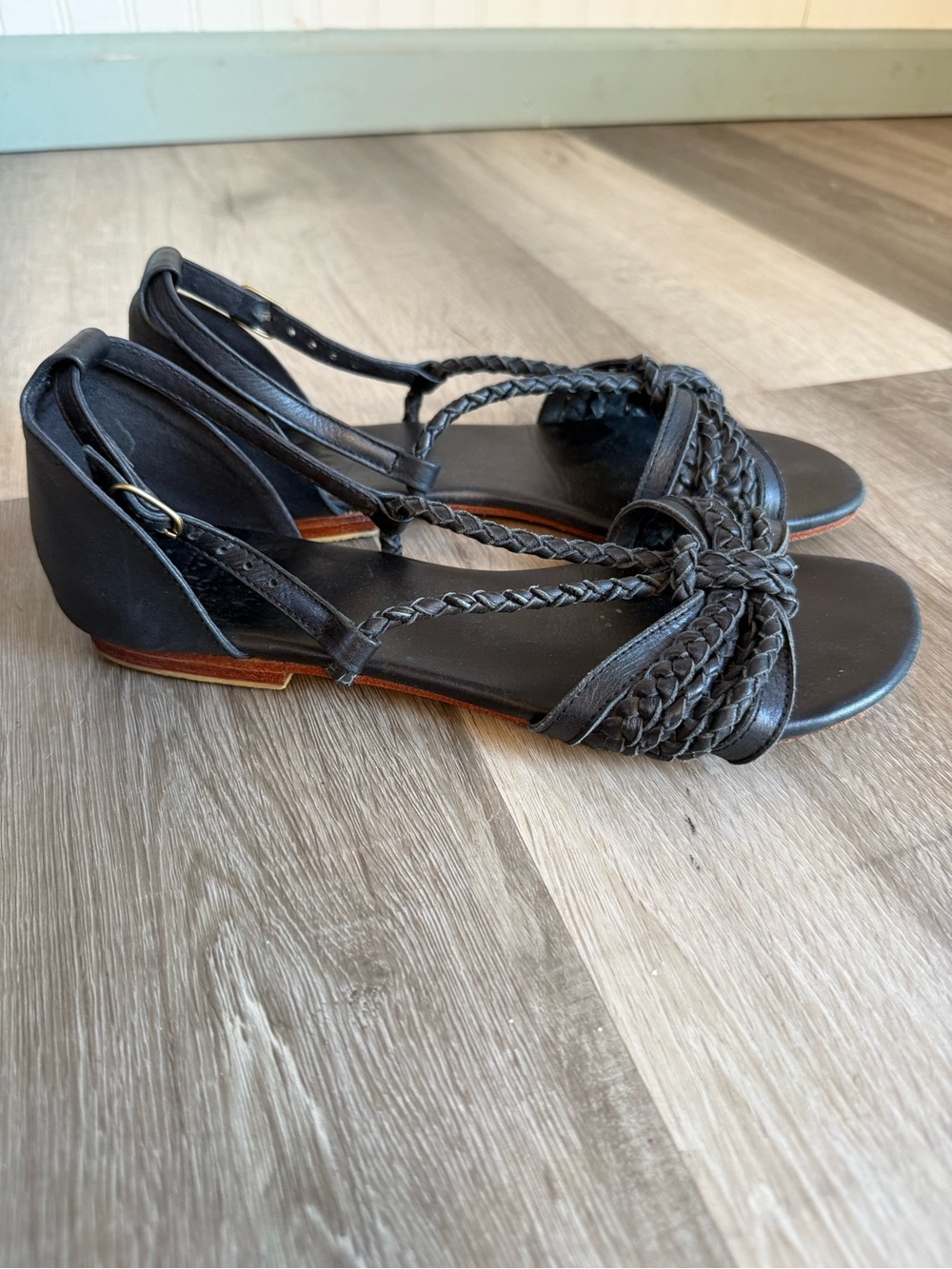 New! ELF Handmade Leather Sandals size 8